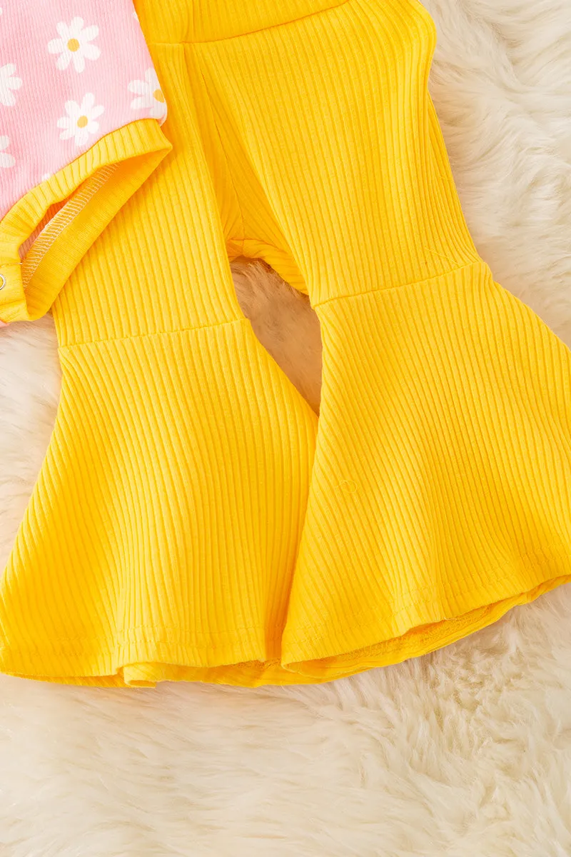 Daisy on pink ribbed  printed baby onesie &  yellow ribbed pants. RPG50976 SOL